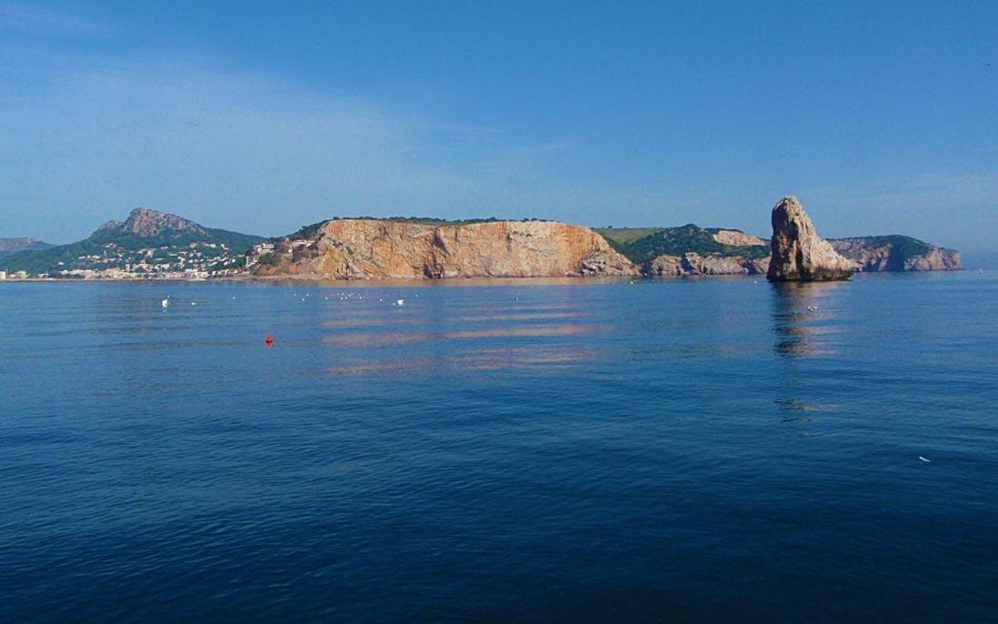 Apartamento A 3 Minutos De La Playa. Cerca Del Centro L'Estartit Exterior foto
